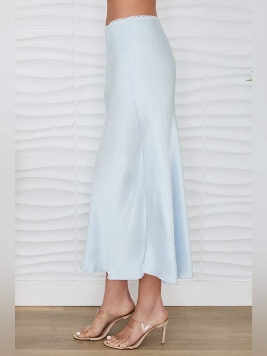 (9298/235110-SKY) SOLID ELASTIC LACE TRIM WAIST SILKY VISCOSE MAXI SKIRT - Picture 2 of 4